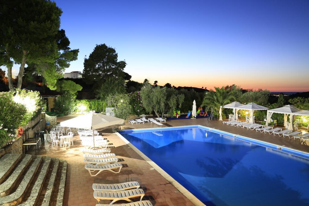 Hotel Club Bellavista Vieste Buitenkant foto