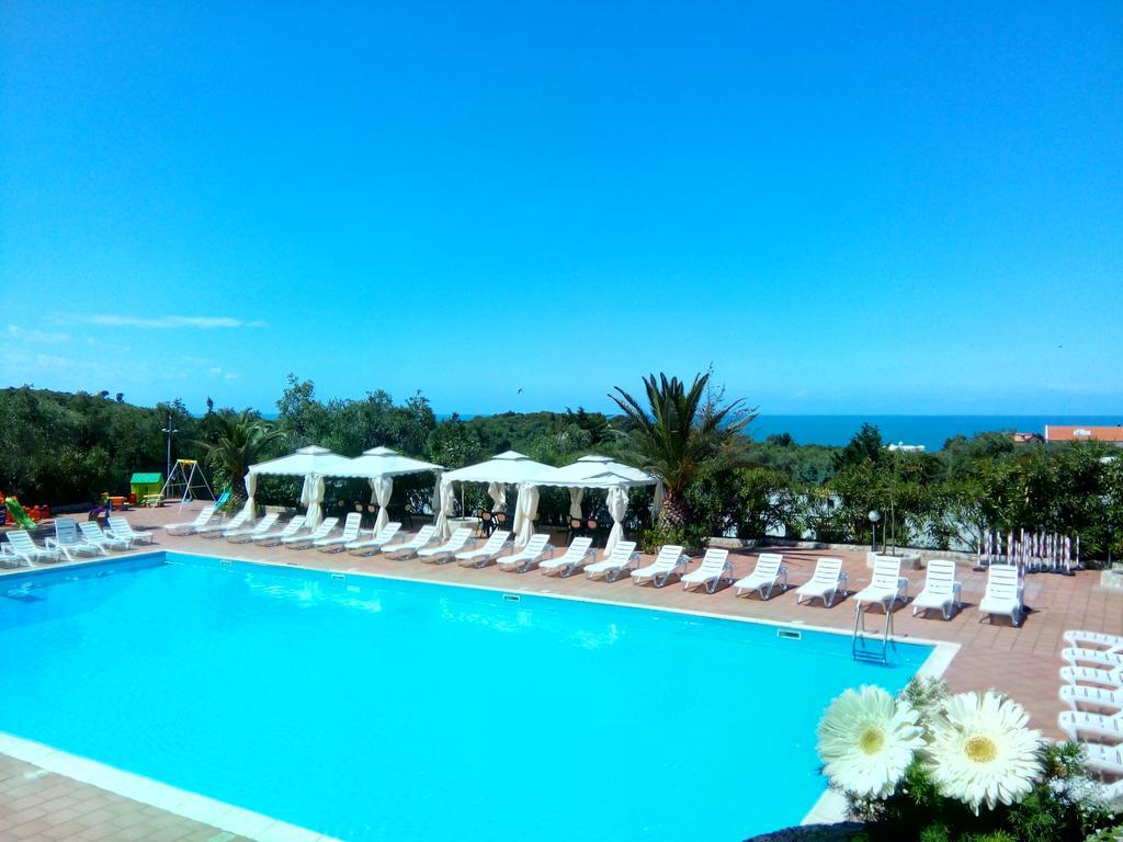 Hotel Club Bellavista Vieste Buitenkant foto